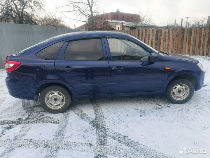 LADA Granta 1.6 МТ, 2015, 185 000 км