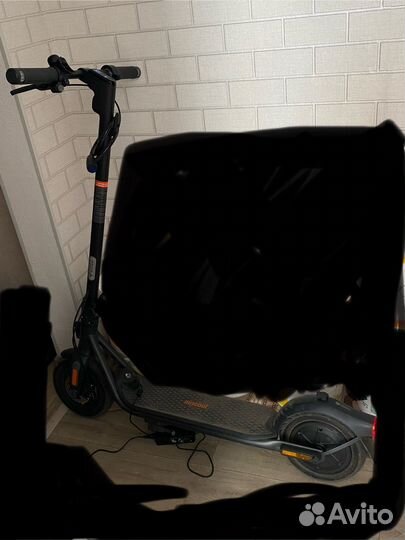 Электросамокат NineBot KickScooter F2