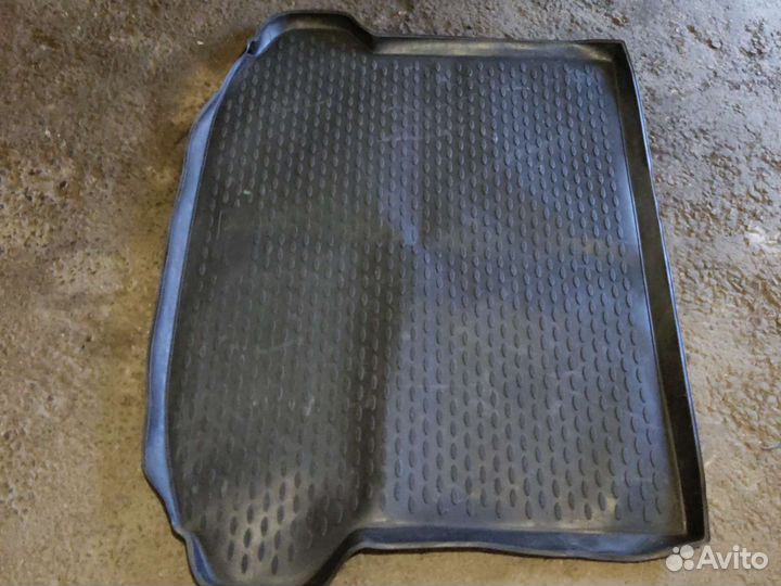 Коврик багажника cadillac srx 2011г