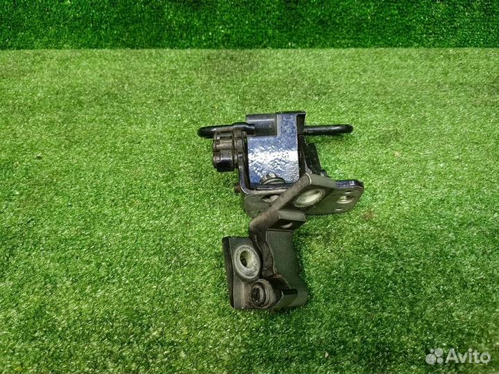 Петля передней правой двери (комплект) Audi A6 Al