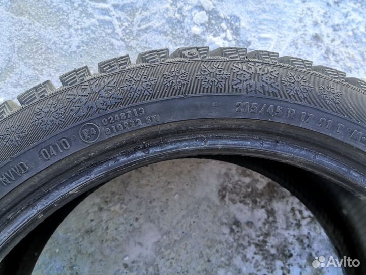 Continental ContiIceContact 215/45 R17