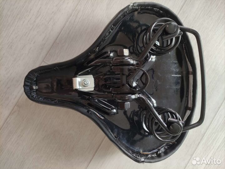 Седло для велосипеда (сиденье)