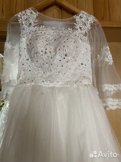 Свадебное платье