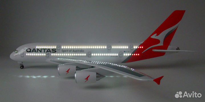 Модель самолета Airbus A380 Qantas 1:160 (с подсве