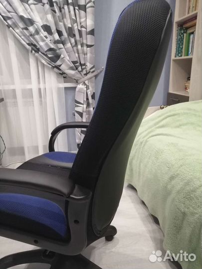 Компьютерное кресло