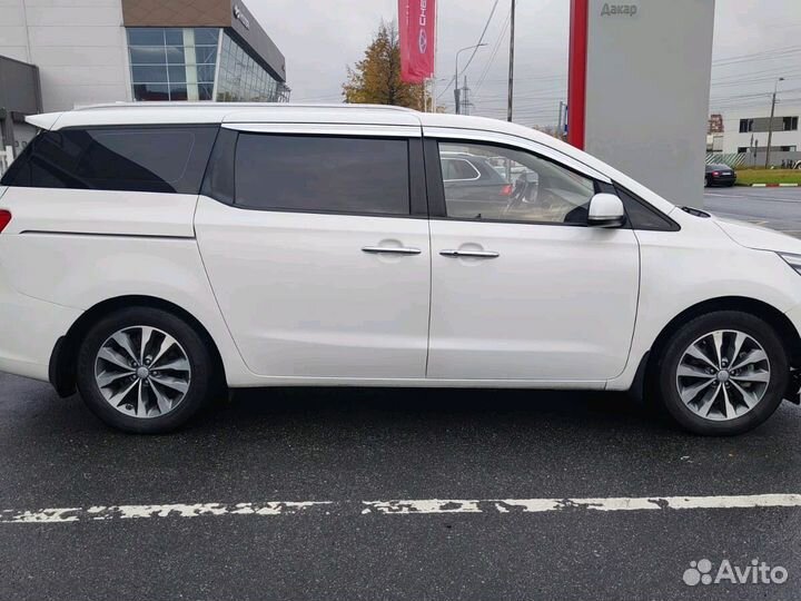 Kia Carnival 2.2 AT, 2016, 102 377 км