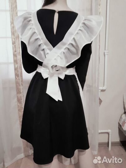 Белый школьный фартук