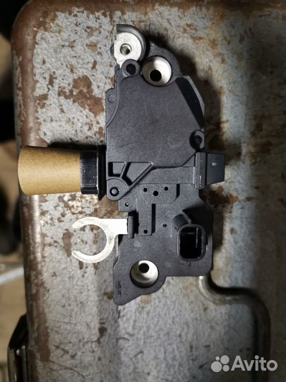 Регулятор напряжения Mobiletron VRB131