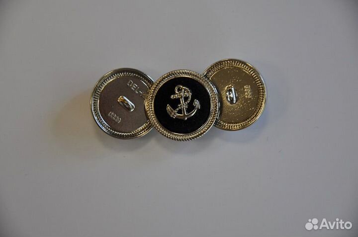 Пуговица с якорем серебряного цвета 23 мм