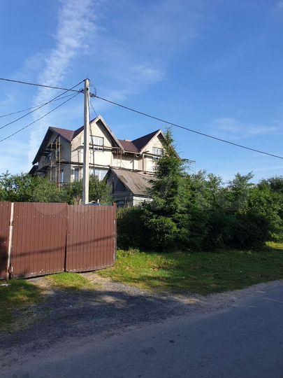 Дом 600 м² на участке 26 сот.