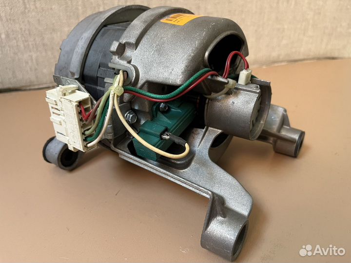 Двигатель стиральной машины