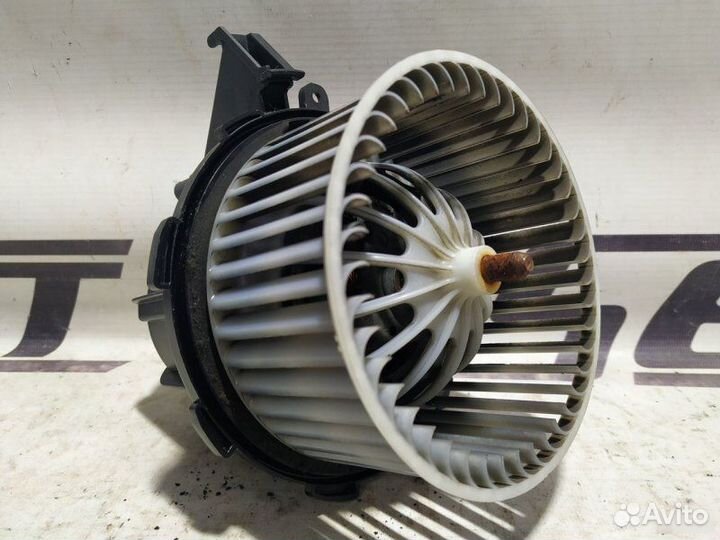 Моторчик печки Audi S5 8T 2007—2011