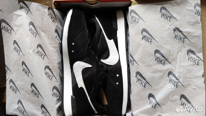 Кроссовки Nike Venture Runner