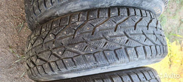 Kormoran SUV Stud 215/65 R17 103T