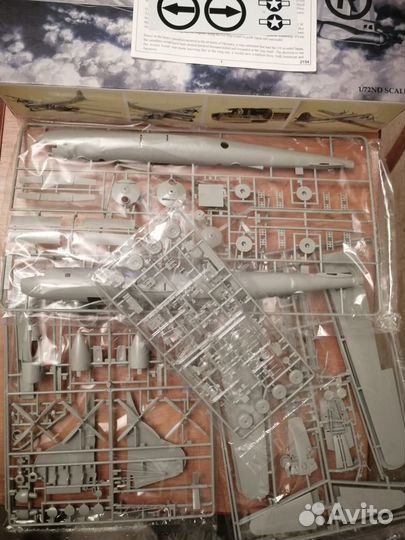 Сборная модель самолета 1/72 B-29A Academy