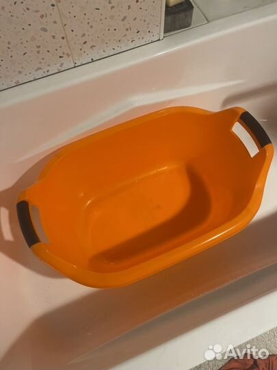 Оранжевый таз ванночка для купания