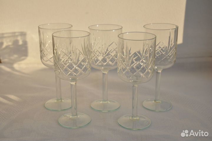 Хрустальные рюмки