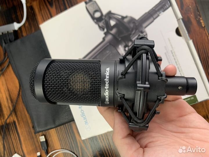 Студийный микрофон audio-technica 2035