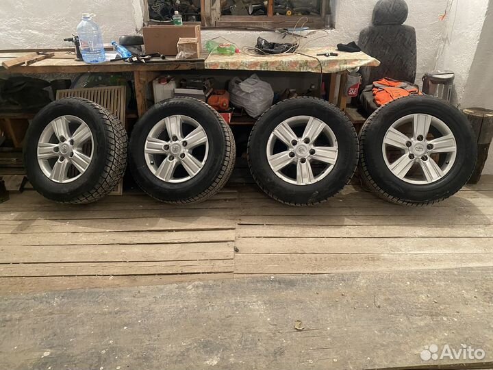 Bridgestone Blizzak Ice 285/65 R18