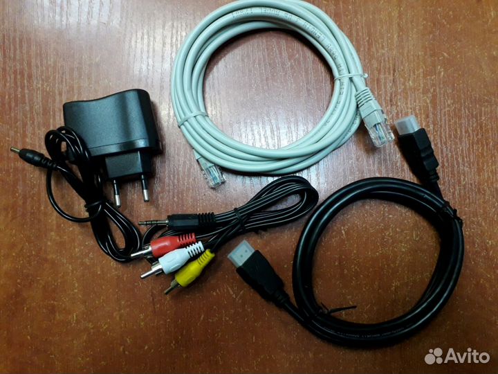 Кабели hdmi, RCA, патч корд, блоки питания 12V