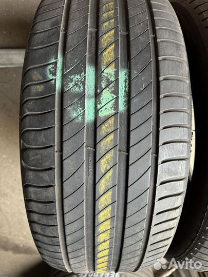 Michelin Primacy 4 235/45 R18 98Y