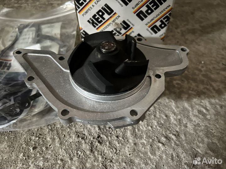 Помпа VAG 2.5 TDI