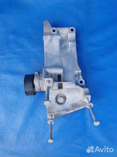 Кронштейн генератора Volkswagen Polo 1.4 16V