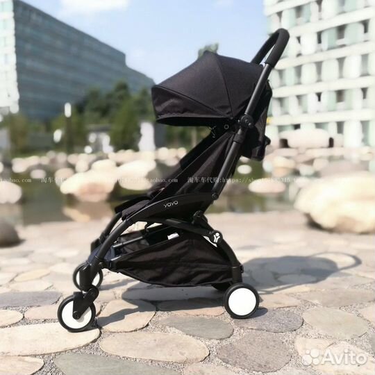 Коляска прогулочная BabyZen yoyo Black рама черная