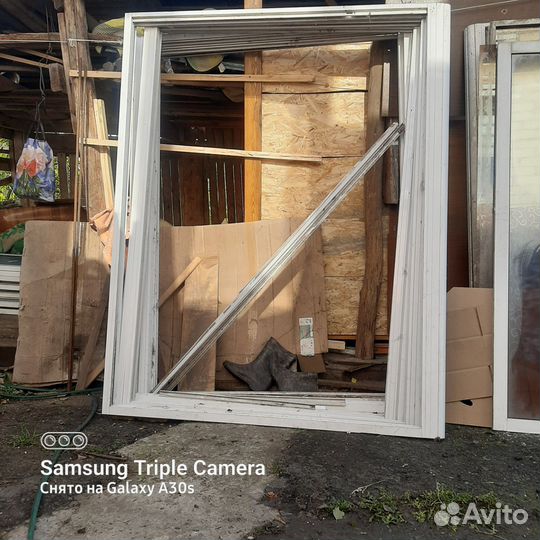 Балконные окна б/у каркас металлический сборе 6шт