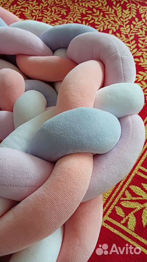 Бортик косичка в кроватку