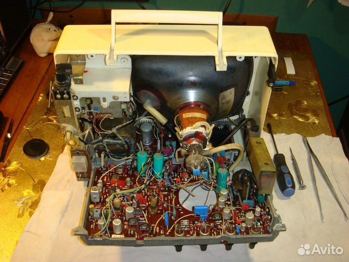 Телевизор Сапфир 412 ч/б, работает