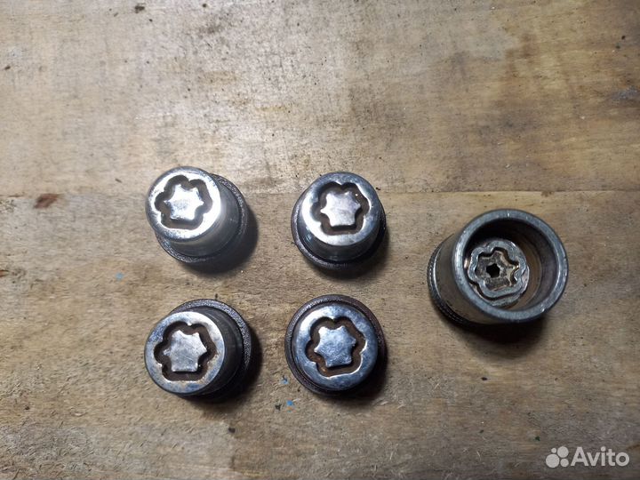 Секретки на колеса