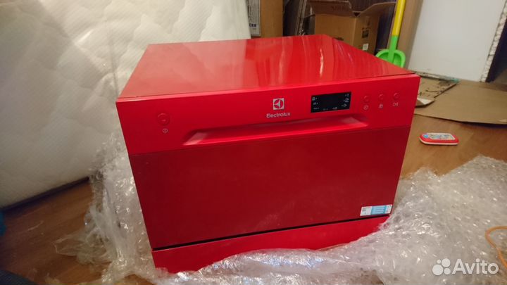 Посудомоечная машина Electrolux esf2400oh