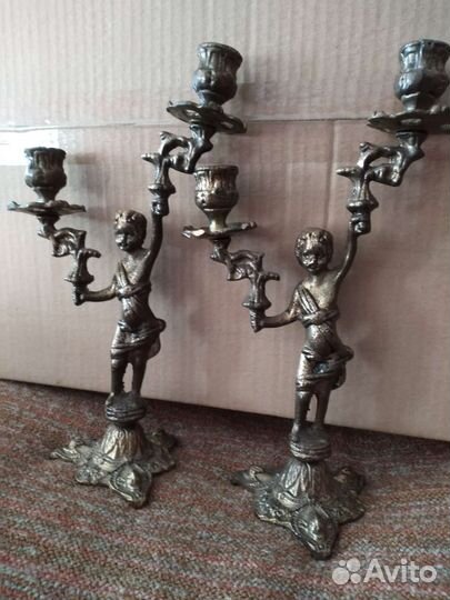 Старинный подсвечник