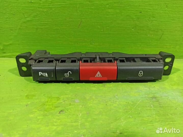 Кнопка аварийки Land Rover Freelander 2 L359 2.2