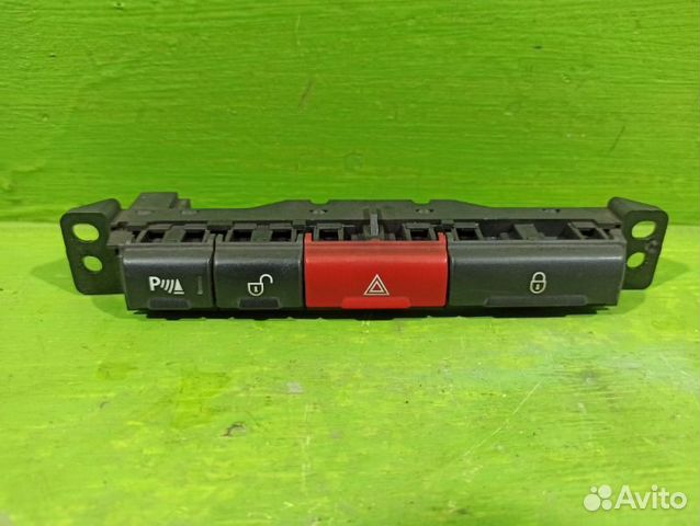 Кнопка аварийки Land Rover Freelander 2 L359 2.2