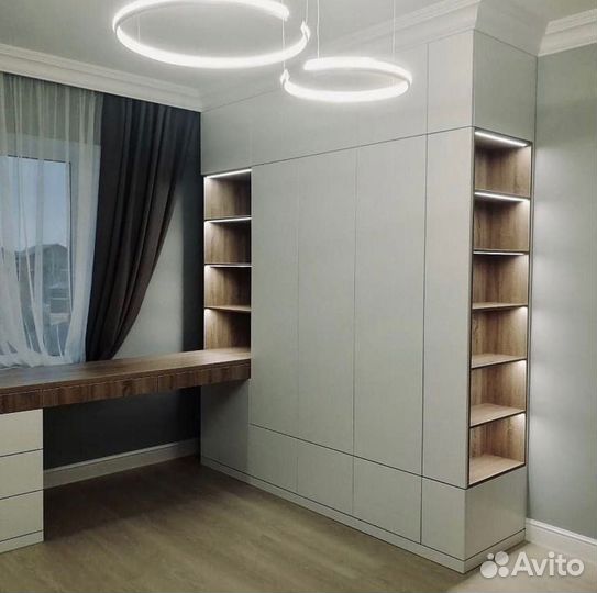 Шкаф распашной