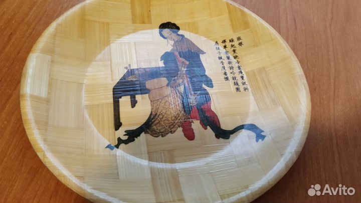 Декоративные тарелочки из рисовой соломки. Вьетнам