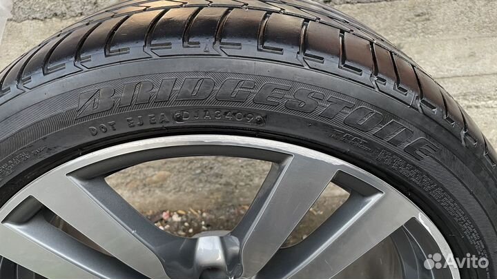 Bridgestone Dueler H/P 275/40 R20