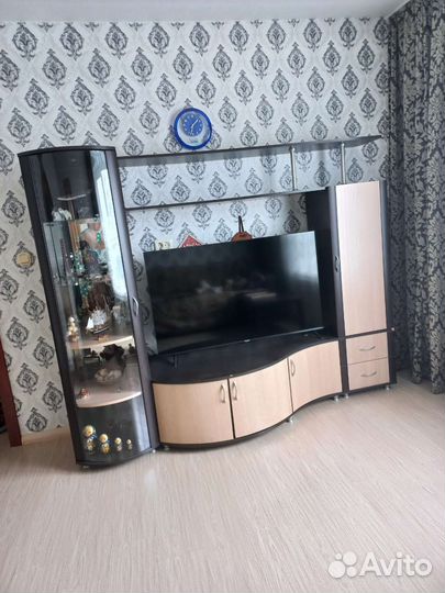 Стенка в гостиную бу