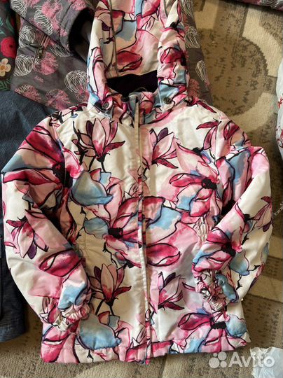 Куртка для девочки 104р