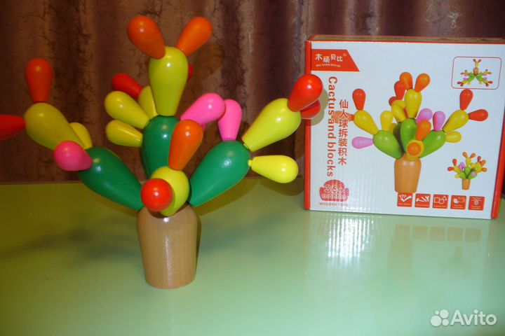 Деревяннные игрушки и космический песок