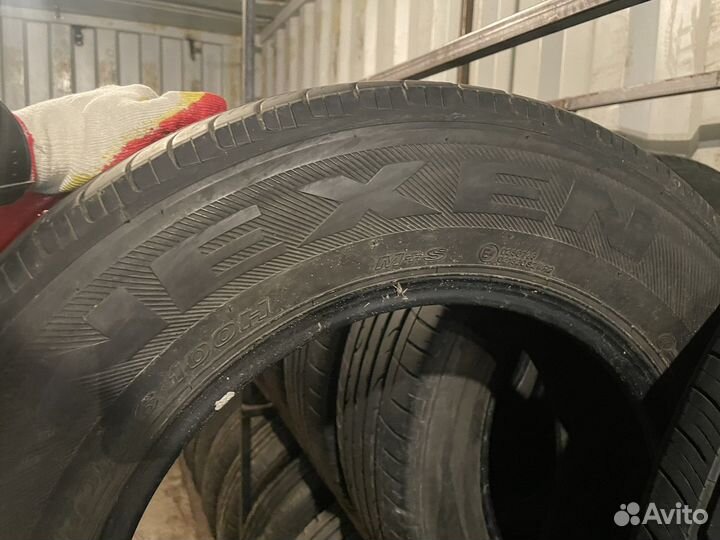 Nexen Classe Premiere 671 215/70 R16