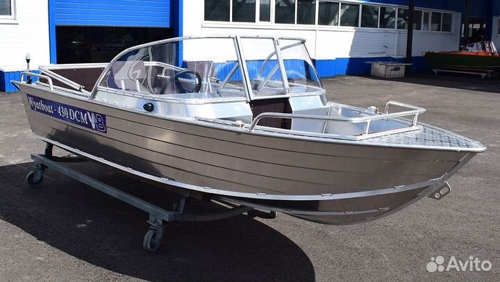 Новая лодка алюиниевая Wyatboat 430 DCM