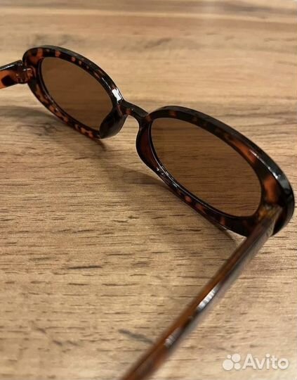 Солнцезащитные очки женские