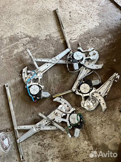 Стеклоподъемник передний задний Honda crv rd1