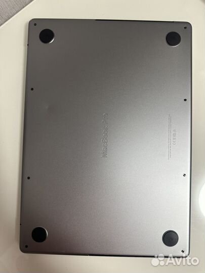 MacBook Pro 14 m1 16GB 512Gb SSD