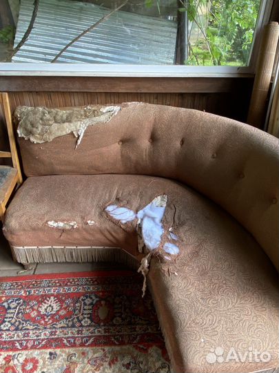 Антикварный угловой диван 18 век