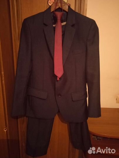 Костюм школьный