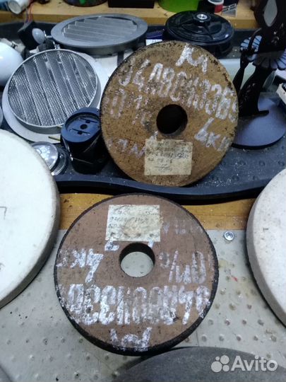 Круги шлифовальные абразивные СССР Луга